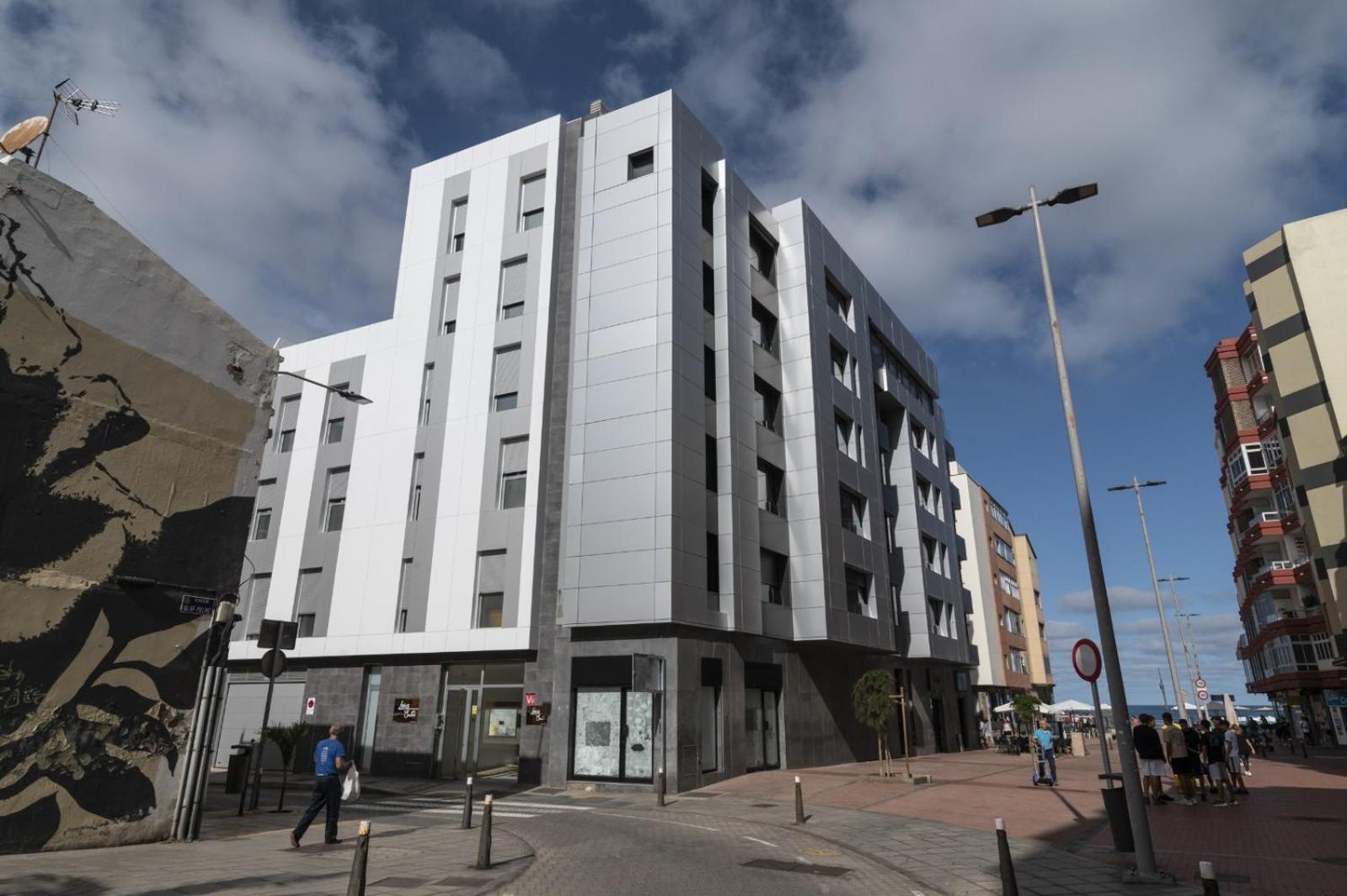 Nuevos Lightbooking Livian Suites Las Palmas Екстериор снимка