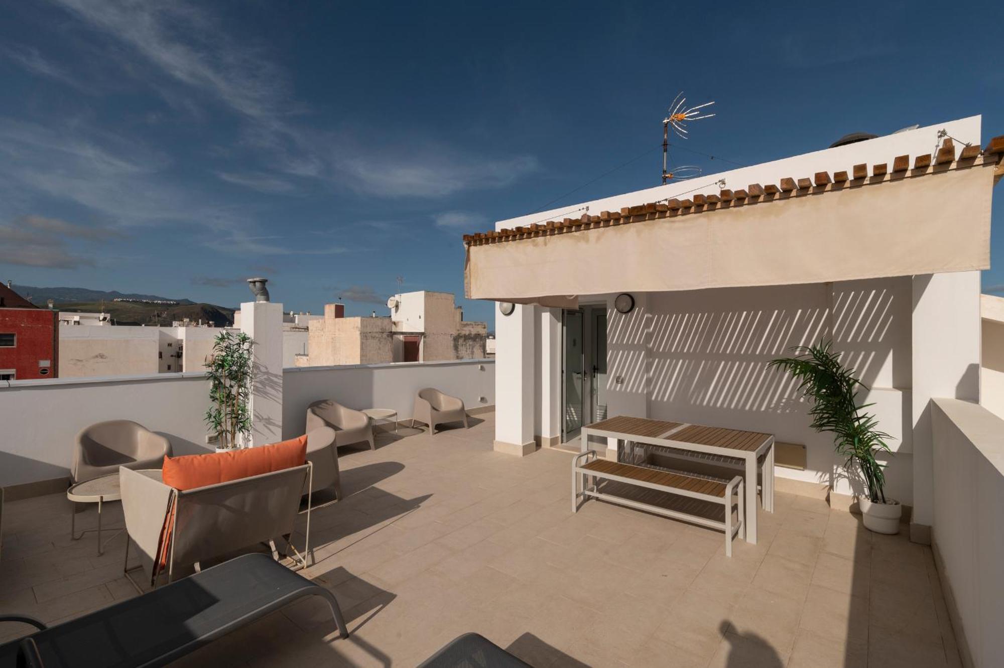 Nuevos Lightbooking Livian Suites Las Palmas Екстериор снимка